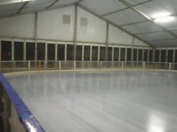 Secondhand Used Ice Rink With Ice Resurfacer For Sale