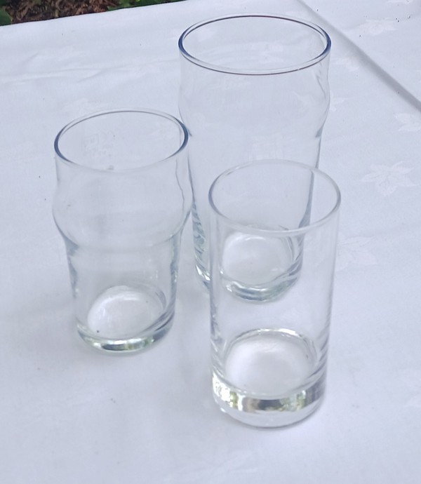 Secondhand Huge Selection of Assorted Glasses Barware For Sale