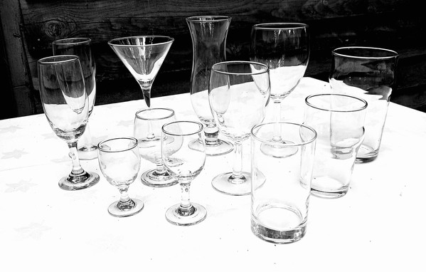 Secondhand Used Huge Selection of Assorted Glasses Barware For Sale