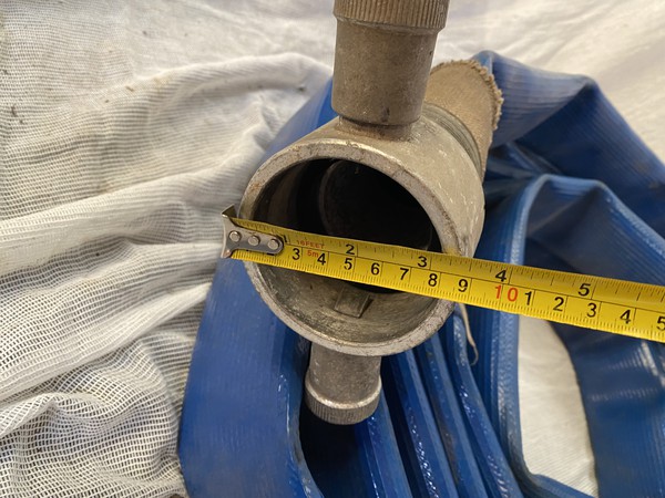 Secondhand Lay Flat Blue Water Hose with Fire Hydrant Style Fittings For Sale