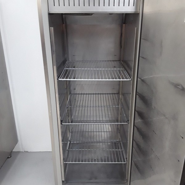 Stainless steel fish fridge