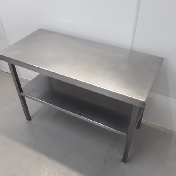 Secondhand Used Stainless Steel Stand With Shelf