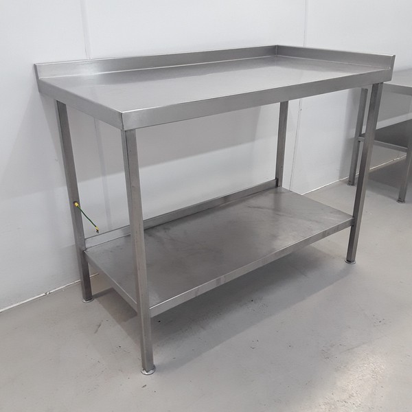 118cm Wide Stainless Steel Table With Shelf