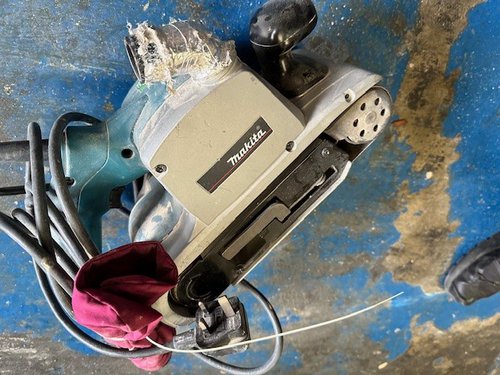Makita 9403 Electric Belt Sander Makita 9403 Electric Belt Sander