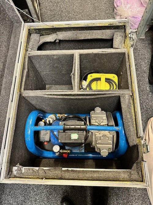 Nardi Extreme Compressor including Flight Case Nardi Extreme Compressor including Flight Case