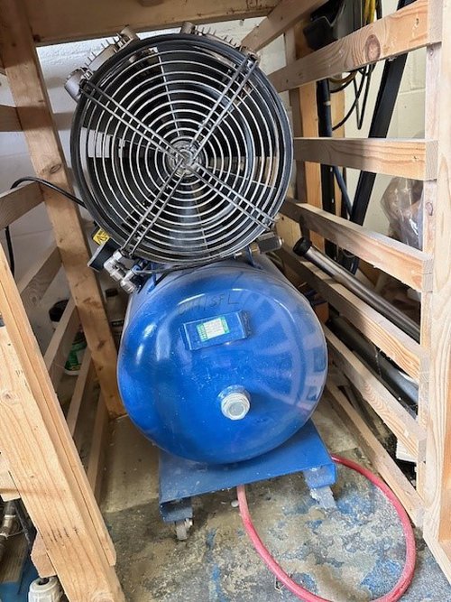 Bambi VT250 Air Compressor for sale Bambi VT250 Air Compressor for sale