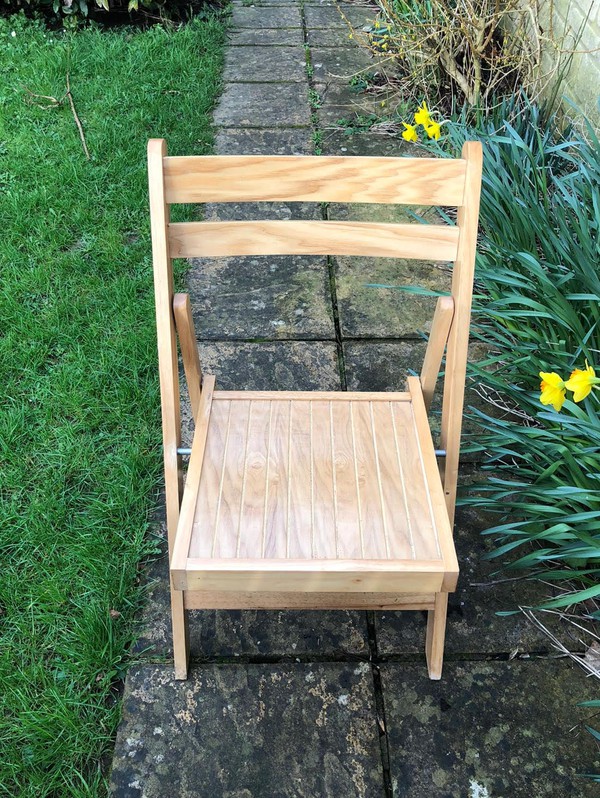 Secondhand Used 23x Folding Wooden Chairs For Sale