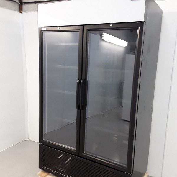 Large chilled food display fridge