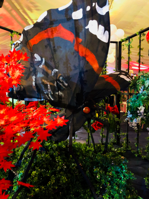 Secondhand Giant Butterfly with Flapping Wings For Sale Secondhand Giant Butterfly with Flapping Wings For Sale