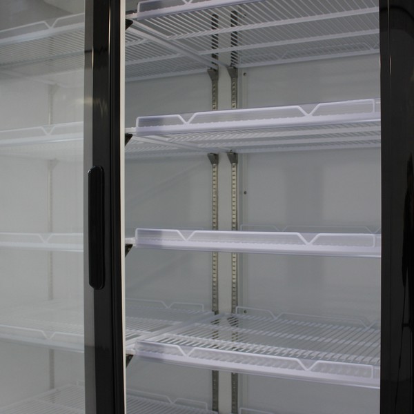 Double door display fridge shelves