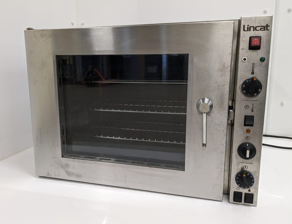 Secondhand Used Lincat ECO8 Convection Oven