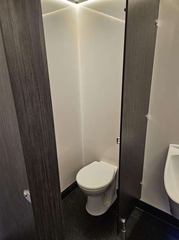 Unused Luxury 3+1 Toilet Trailer