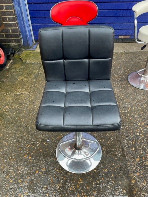 Secondhand Used Bar Stools For Sale