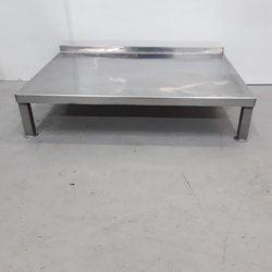 Low stand for dishwasher