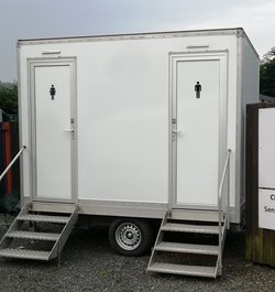 Secondhand Used 1+1 Luxury Toilet Trailer For Sale