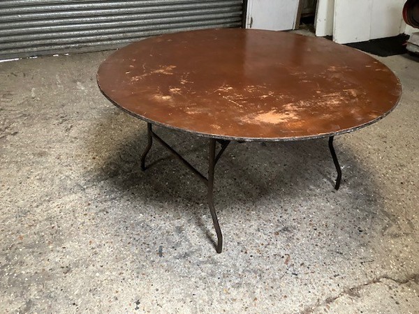 Secondhand 5tf Round Tables For Sale