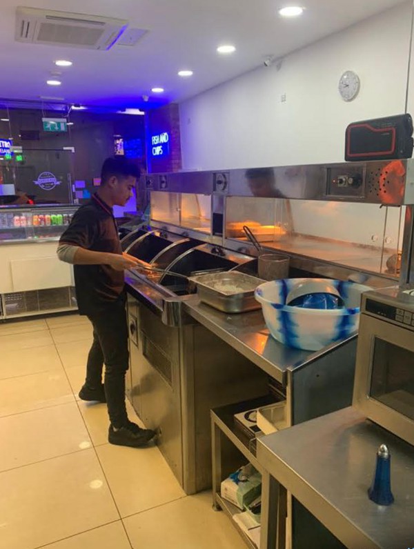Secondhand Used Preston And Thomas Fish & Chip Frying Range For Sale
