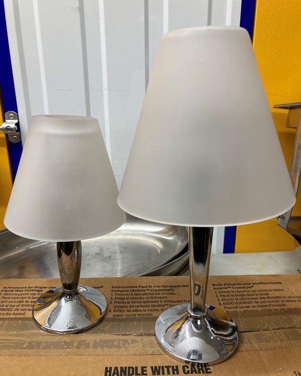 Secondhand Frosted Glass Table Top Lamps For Sale