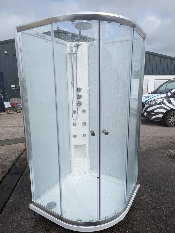 Free Standing Enclosed Corner Shower  Cublicle
