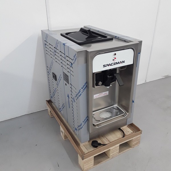 Café / kiosk ice cream machine