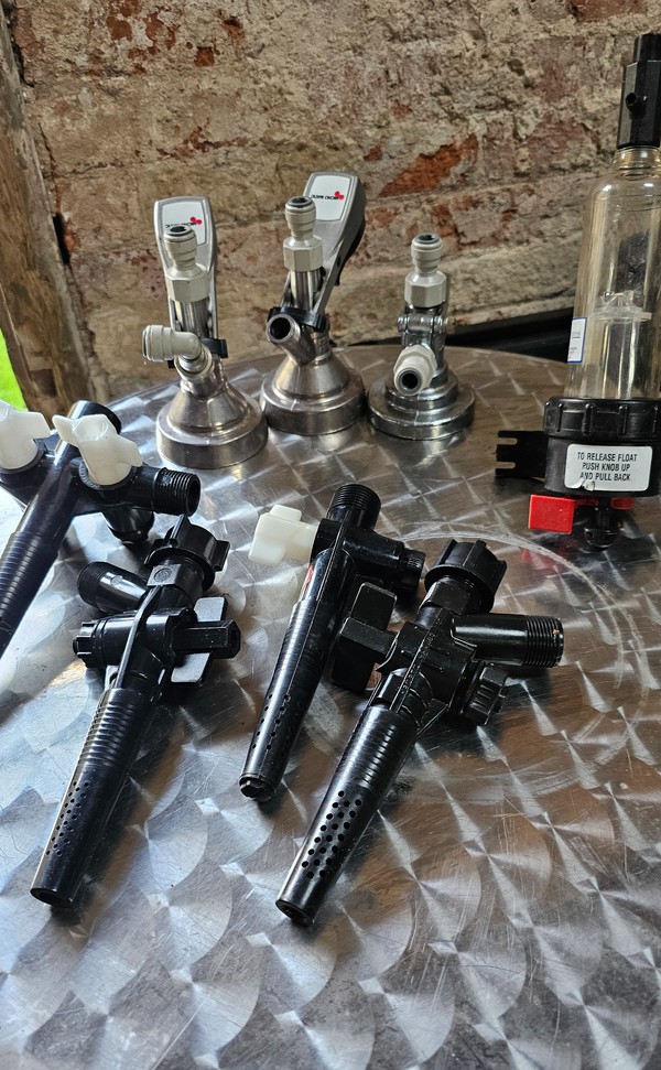 Secondhand Job Lot Of Pub Pumps, Taps And More For Sale