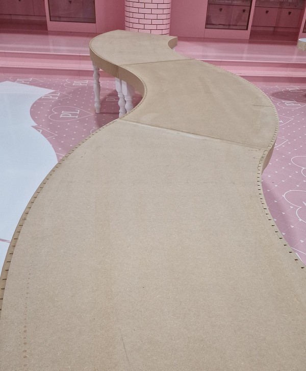 MDF Curved Table