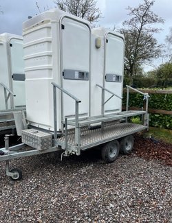 Secondhand 1+1 Economy Toilet Trailer For Sale