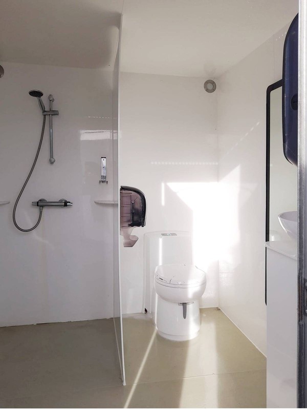 Toilet / shower pod for sale