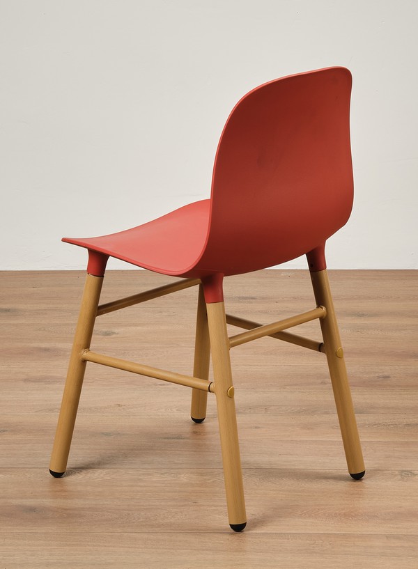 New Unused 40x Red Cafe Chairs