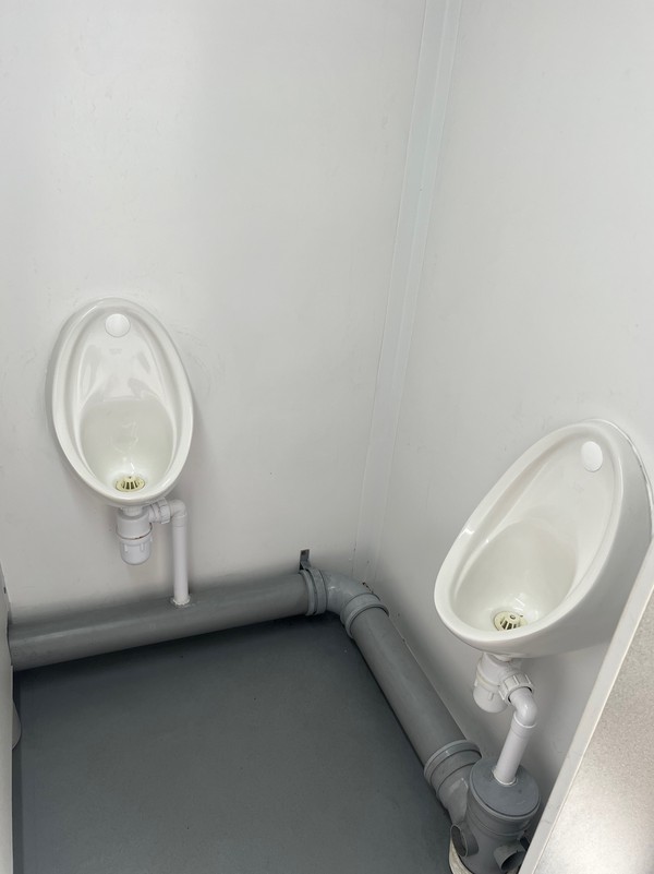4+1 Recycling Toilet Unit