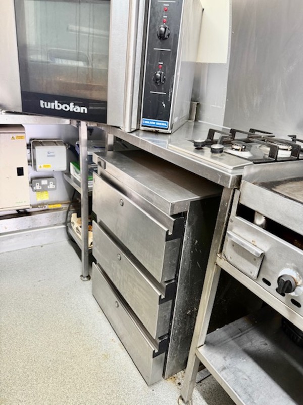 Airstream catering trailer aluminium Airstream catering trailer aluminium