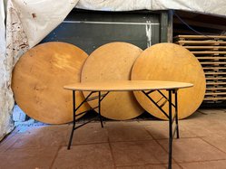 Secondhand 10x 5ft Round Tables For Sale