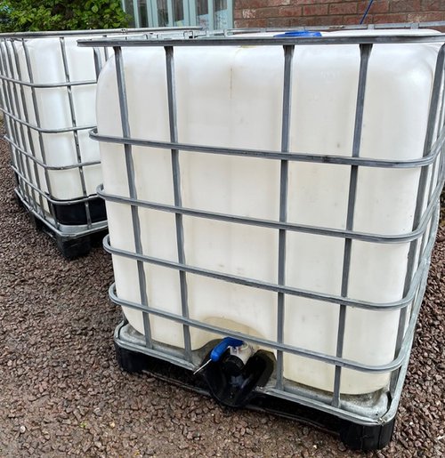 Secondhand Used 4x 1000L IBC Tanks For Sale Secondhand Used 4x 1000L IBC Tanks For Sale