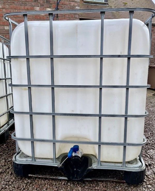 Secondhand 4x 1000L IBC Tanks For Sale