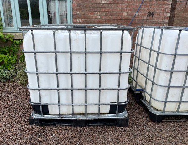 Used 4x 1000L IBC Tanks For Sale