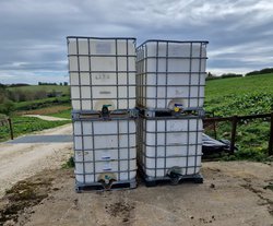 Secondhand Used 4x 1000L IBC Tanks For Sale