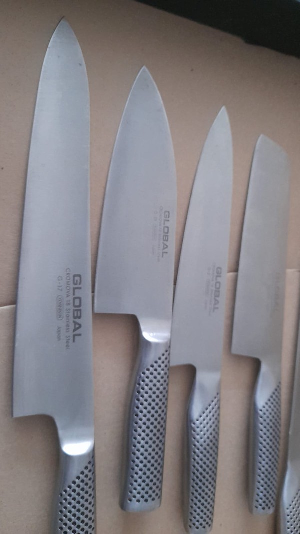 Second hand Set of Global Knives