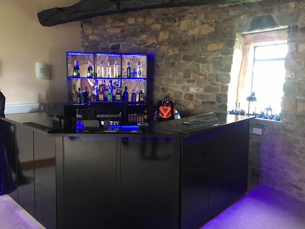 Collection Of Portable And Mobile Bars - Gloucestershire 15