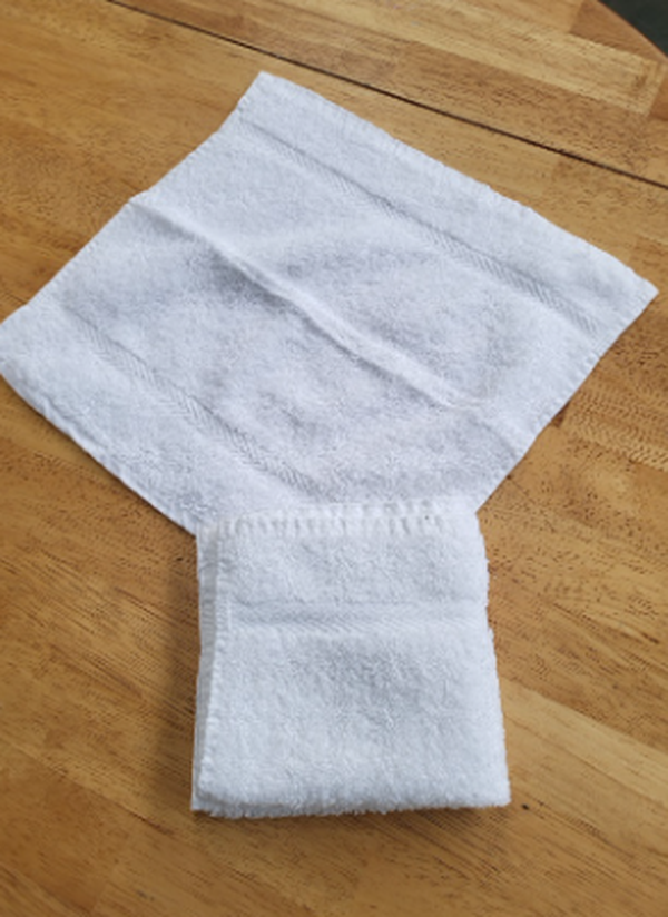 400x Cotton Hand Towel In Two Sizes (Packs Of 10) For Sale