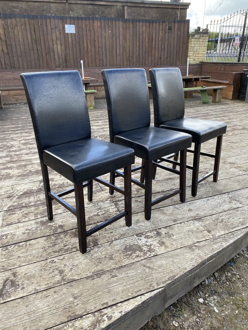 High bar stools / chairs High bar stools / chairs