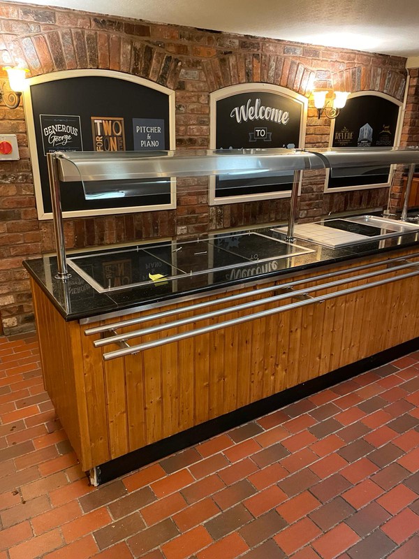 Carvery counter with tray slides