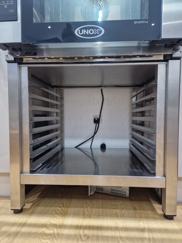 Secondhand Used Unox Bakerlux Oven, Trays And Stand