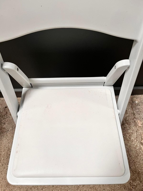 White Folding Chairs with Padded Seat