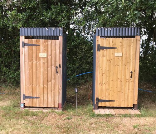 Matching Toilet and Shower shacks for sale Matching Toilet and Shower shacks for sale