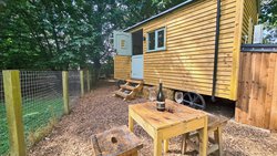 Secondhand Used Luxury Shepherd's Hut For Sale