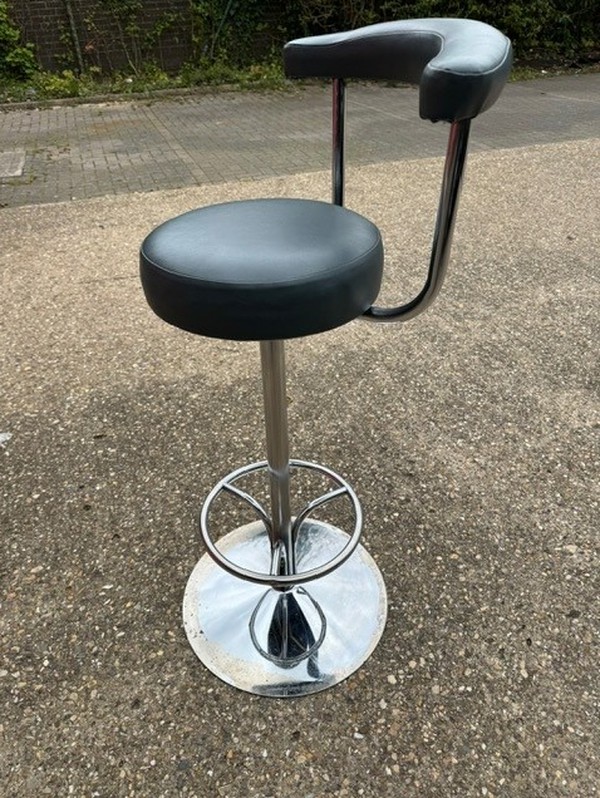 Secondhand 18x Grey Swivel Bar Stools For Sale