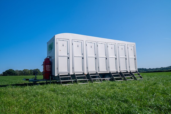 GigLoo 6 Bay Shower Trailer for sale
