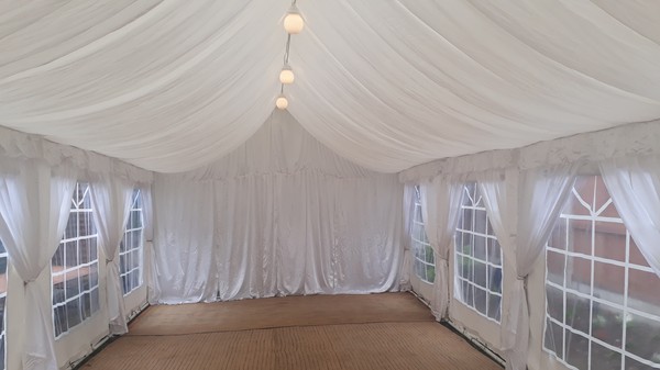 Secondhand Gala Tent Luxury Linings 4m x 10m