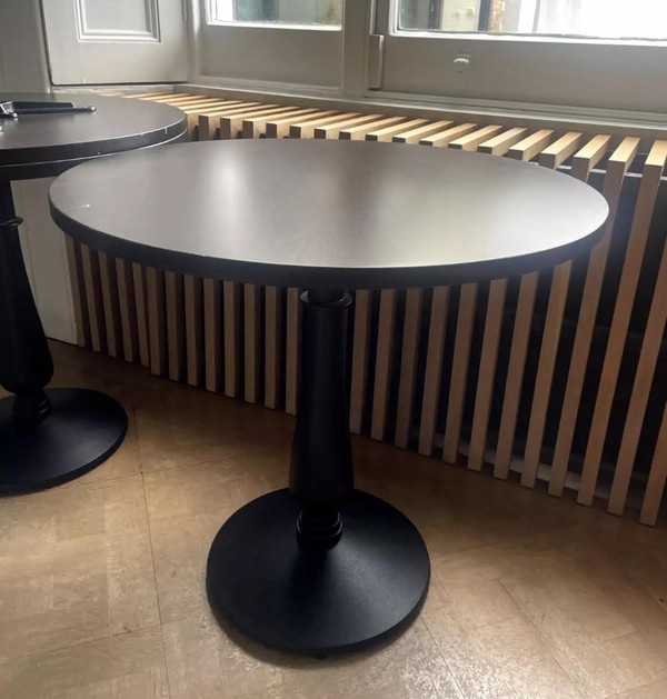 Round  Drinks Table