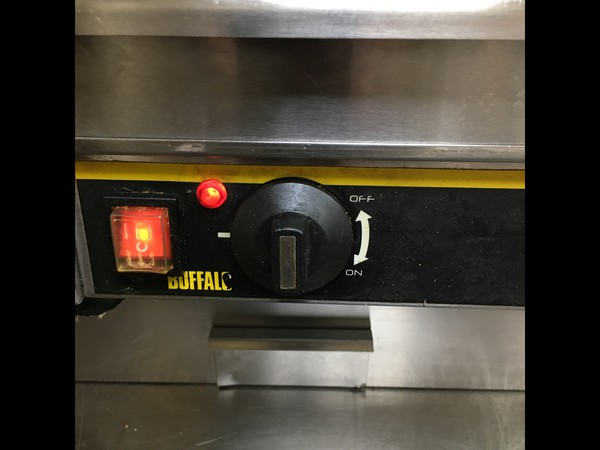 Heat control panini grill